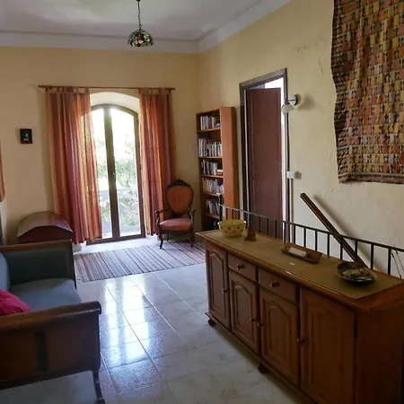 Artistic And Spacious * Alora