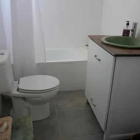 Artistic And Spacious * Alora